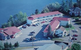 Hilltop Motel & Restaurant